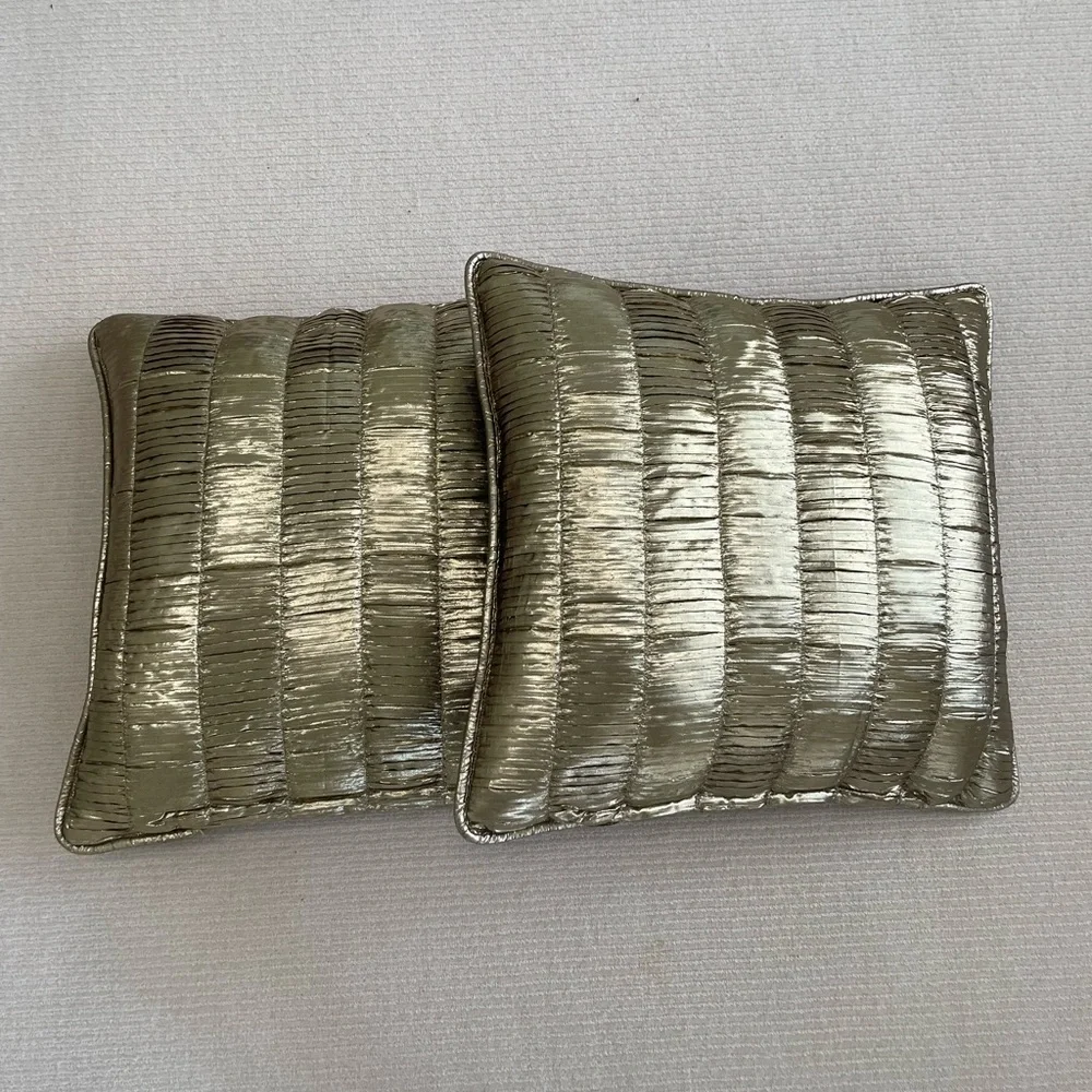 Accent Pillows Egyptian Design, 15 x 15 Reversible set of 2